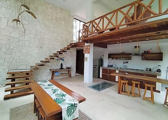 Hotel Saasil Kaax *